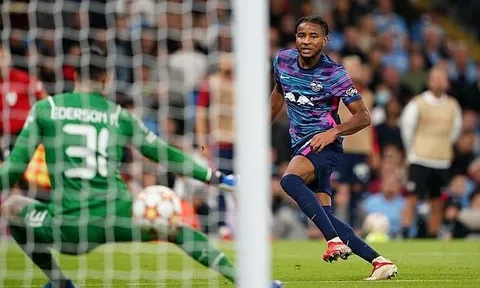 Paul Robinson: Sancho mới có thể đang trên đường đến Man Utd