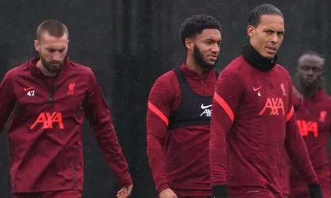 Với 30 triệu bảng, Steven Gerrard có thể làm đau Liverpool