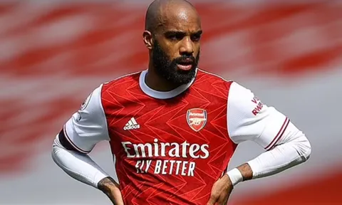 Arsenal tích cực rao bán tiền đạo chủ lực nhưng không đội nào mua