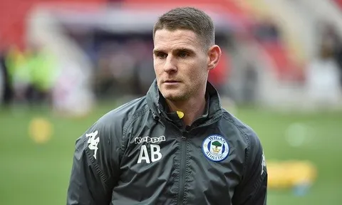Anthony Barry - HLV tạm quyền của Chelsea là ai?