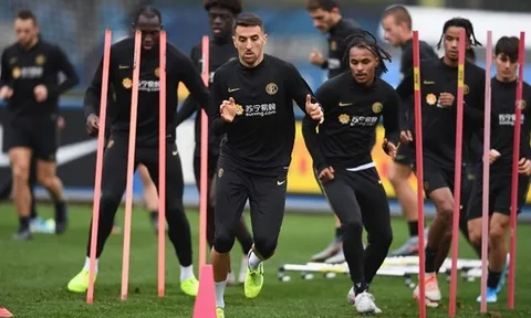 Mục tiêu chuyển nhượng tranh thủ Man Utd đổi áo với Ronaldo