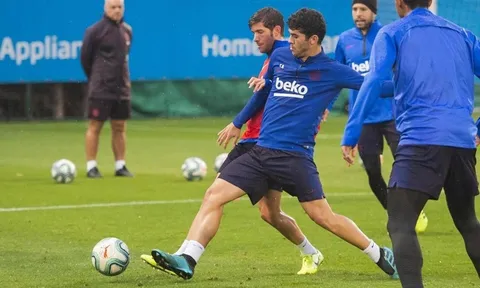 "Sút toàn trượt", bất đồng với Koeman, tương lai mờ mịt chờ bom tấn của Barca