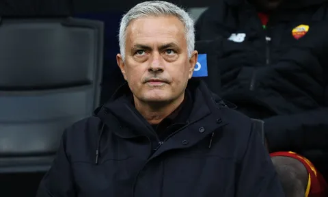5 chiến lược gia bạo chi nhất trên TTCN: Mourinho xếp sau 1 cái tên