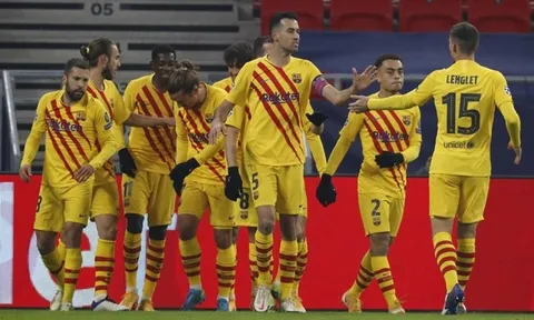 5 CLB đang bất bại ở Champions League: Cú sốc ở bảng F