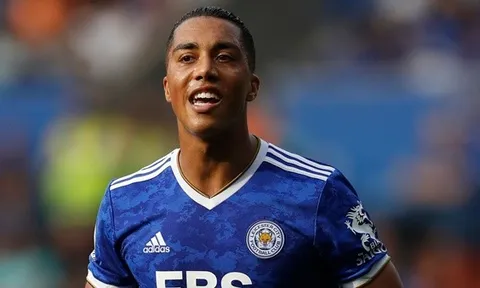 5 CLB Premier League khao khát nhạc trưởng của Leicester