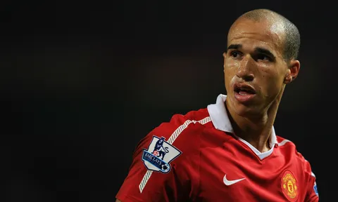 5 cựu cầu thủ Man Utd vẫn còn thi đấu có thể bạn không tin