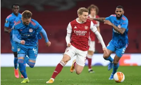 5 điểm nhấn Arsenal 0-1 Olympiacos: Ngán ngẩm "chân gỗ"; Odegaard tạo khác biệt