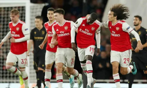 5 điểm nhấn Arsenal 3-2 Vitoria: Ozil nếm "trái đắng"; Người hùng dự bị
