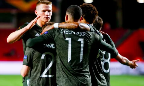 5 điểm nhấn Granada 0-2 M.U: Lindelof quá đỉnh, câu trả lời của De Gea