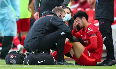 5 điểm nhấn Liverpool 3-1 Osasuna: Đẳng cấp số 9; Thêm một ca chấn thương?