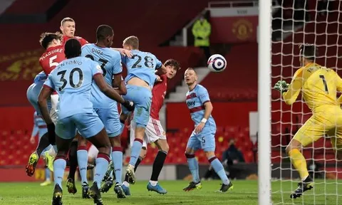 5 điểm nhấn Man United 1-0 West Ham: Bàn phản lưới quyết định