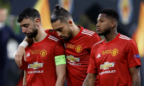 5 điểm nhấn Villarreal 1-1 Man Utd (11-10): Điểm yếu cố hữu; Quyết định của Solsa