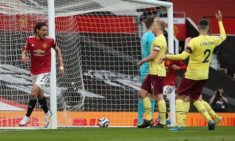 5 điểm nhấn M.U 3-1 Burnley: Tuyệt vời "số 9" mới; Solskjaer không phải dạng vừa!