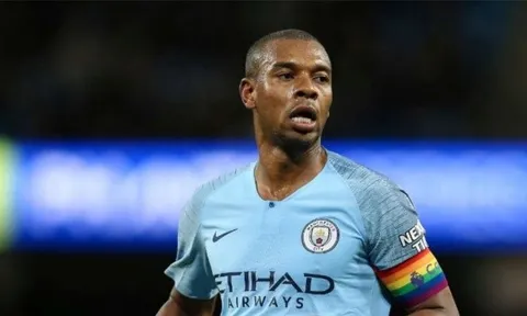 5 "lão tướng" khiến chợ hè 2021 chao đảo: Cuộc chơi của những huyền thoại