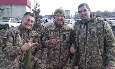 5 tháng sau khi hạ Real, HLV Sheriff nhập ngũ bảo vệ Ukraine