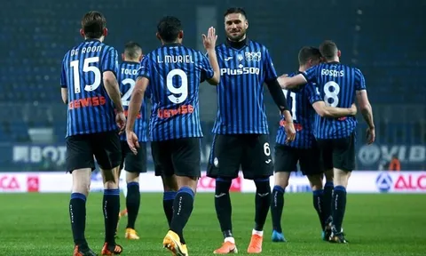 Ziyech tự chấm điểm cho siêu phẩm trước Spurs