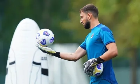 Dàn sao M.U bị đồn phát cáu vì Ronaldo