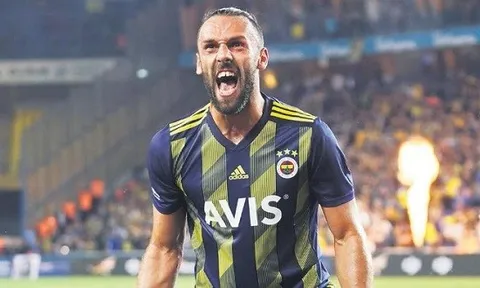 Không ngán ''ông lớn'', ''tiểu gia'' Premier League cũng săn 'Ibra 2.0'
