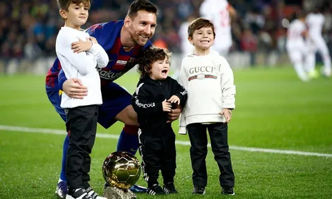 Cùng Mateo làm điều đặc biệt, Messi khiến fan Barca vô cùng phấn khích