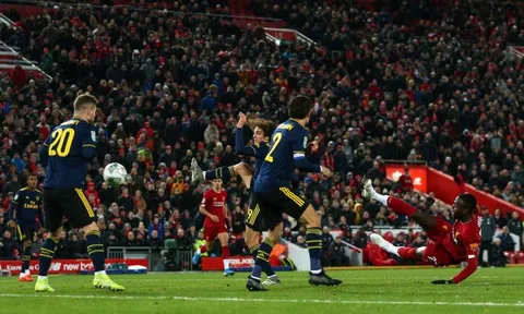Arsenal thua cay đắng, Mesut Ozil lên tiếng nói lời thật lòng