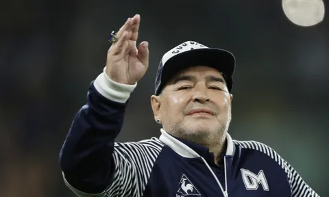 8 bác sĩ chăm sóc Maradona bị buộc tội mưu sát