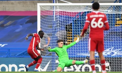 'Ngoài tôi ra, cậu ta chính là bản hợp đồng tệ nhất kỷ nguyên Premier League của Chelsea'