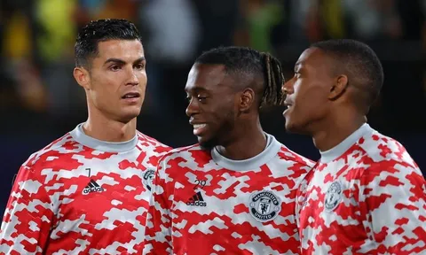 9 ngôi sao sắp khăn gói rời Old Trafford: Mr Champions League?