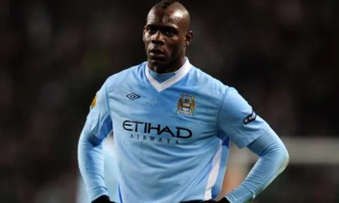 Balotelli từng bị phạt gần 5 tỷ/mùa ở Man City vì tội vô kỷ luật