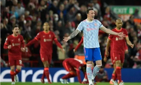 Bộ 3 đá tảng M.U rơi mặt nạ trước đinh 3 hủy diệt của Arsenal?