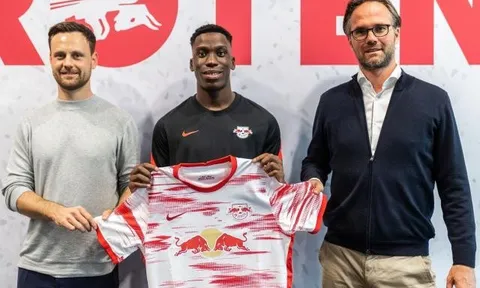 10 sao 18 tuổi giá trị nhất làng túc cầu: Số 10 mới Barca, ngọc trong tay Klopp