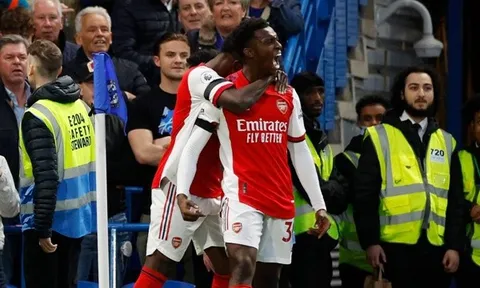 Arsenal đả bại Chelsea: Lời tuyên chiến MU