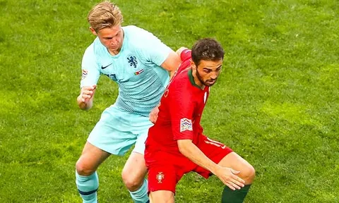 "Siêu bom" chuẩn bị nổ ở Barca, tương lai De Jong coi như xong