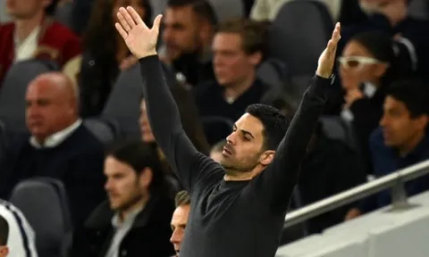 Phản ứng của Arteta sau lời công kích của Conte