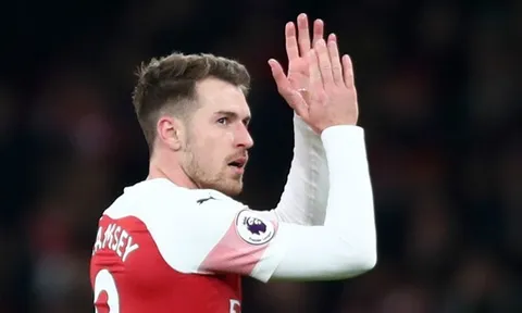 Trở lại London, nhưng Ramsey không khoác áo Arsenal?