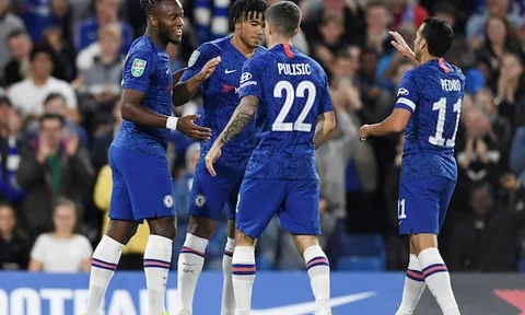 Abraham đủ lớn, Chelsea tự tin bán bớt tiền đạo