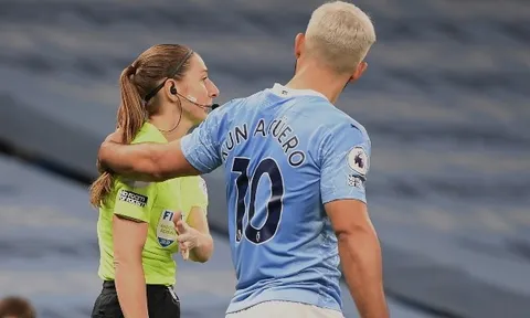 "Aguero đã làm cái quái gì vậy, thật sự rất khó chấp nhận"