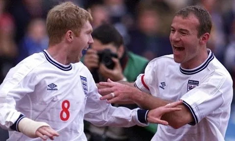 Alan Shearer chọn 2 cầu thủ xuất sắc nhất từng chơi cùng, có huyền thoại Man Utd