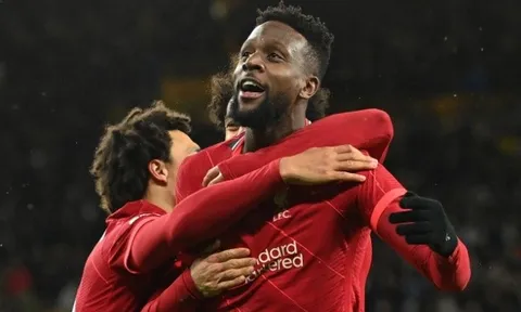 Alexander-Arnold cảm thấy buồn khi chứng kiến sao Liverpool ra đi