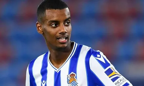 Alexander Isak có thể khiến NHM Arsenal quên đi Dusan Vlahovic?