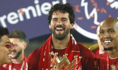 Alisson tiết lộ bí quyết trở thành siêu thủ môn của Liverpool