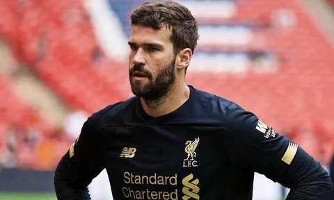 Alisson: "Tôi khó chịu khi Liverpool làm điều ngu ngốc này"