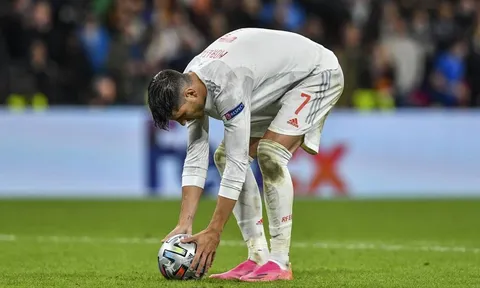 Alvaro Morata lần đầu lên tiếng sau khi sút hỏng phạt đền
