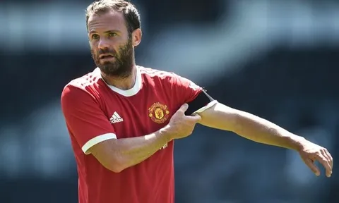 Ẩn ý của Man United khi gia hạn hợp đồng với Mata