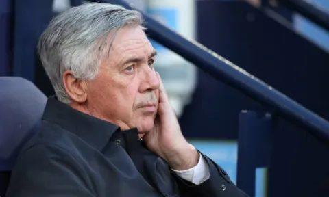 Ancelotti báo hung tin lực lượng trước thềm đại chiến Man City