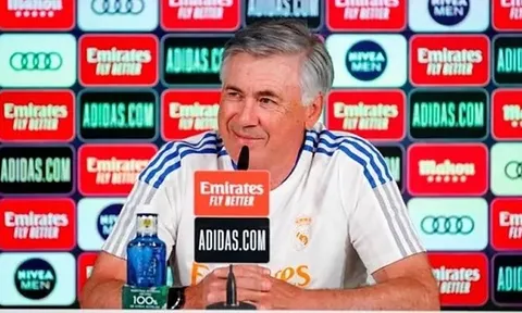 Ancelotti cho 2 "tiểu bối" Xavi - Cassano trở lại mặt đất