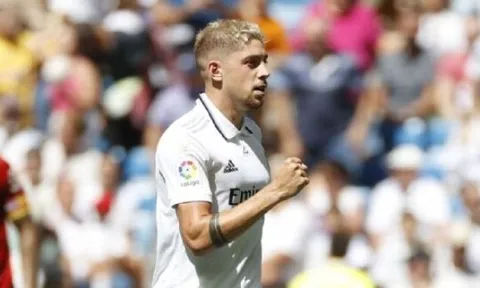 Ancelotti nêu tên tiền vệ có thể vượt trình Gerrard