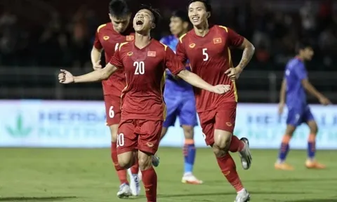 ĐT Việt Nam hưởng lợi tại Asian Cup; Trò cưng  báo tin vui cho thầy Park