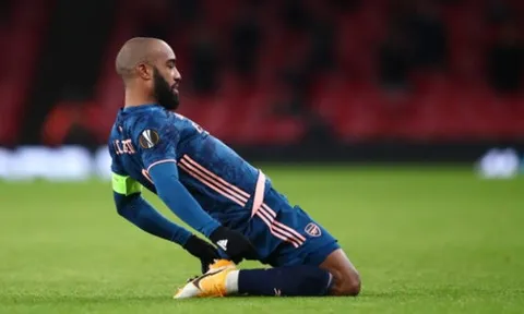 Khán giả trở lại Emirates, Arsenal nã pháo liên hoàn vùi dập đối thủ