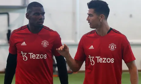 Ronaldo chỉ bảo Pogba