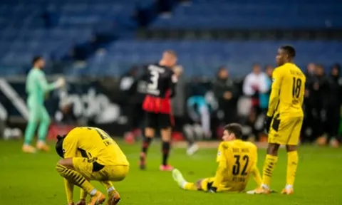 Không có Haaland, Sancho kém duyên, Dortmund lỡ thời cơ áp sát Bayern